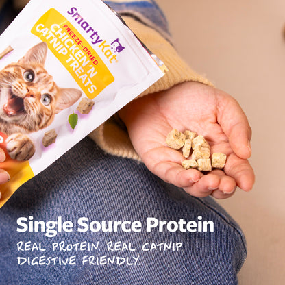 SmartyKat Freeze Dried Real Chicken & Catnip Crunchy Cube Treats for Cats, 0.5 oz Bag — product image 7