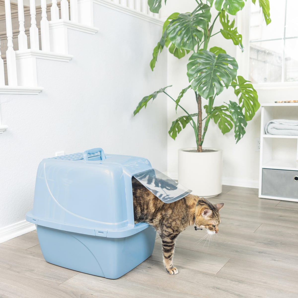 Van Ness Covered Cat Litter Box, Extra-Giant — product image 6